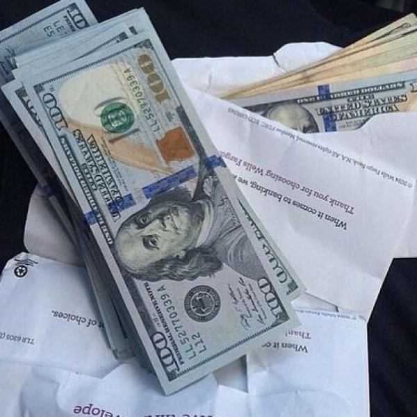 US Dollar (USD)