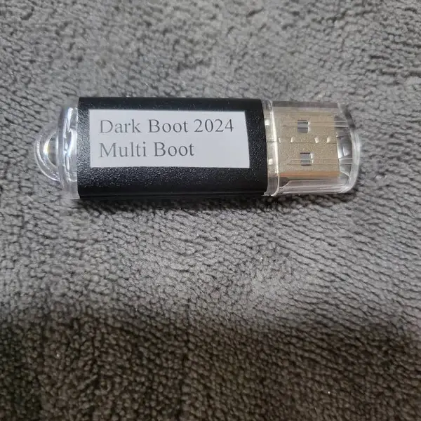 Hackers usb live boot kali blackarch over 6000 tools 1 usb no trace legacy/Uefi